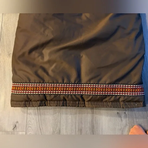 Vintage Canadian Down Parka with Fur-Trim Hood 🇨🇦 size Large - Picture 7 of 16